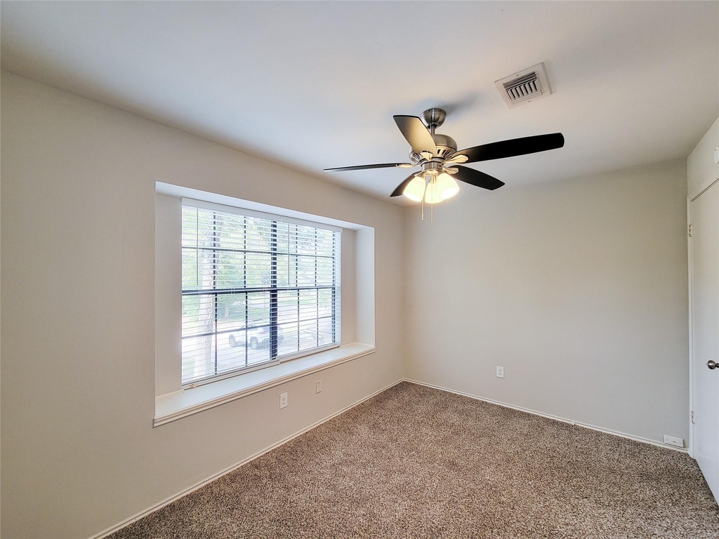 80 Fallenstone Drive - Photo 9