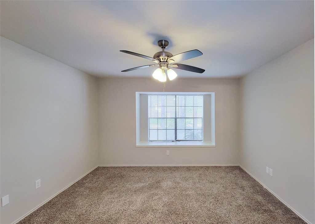 80 Fallenstone Drive - Photo 27
