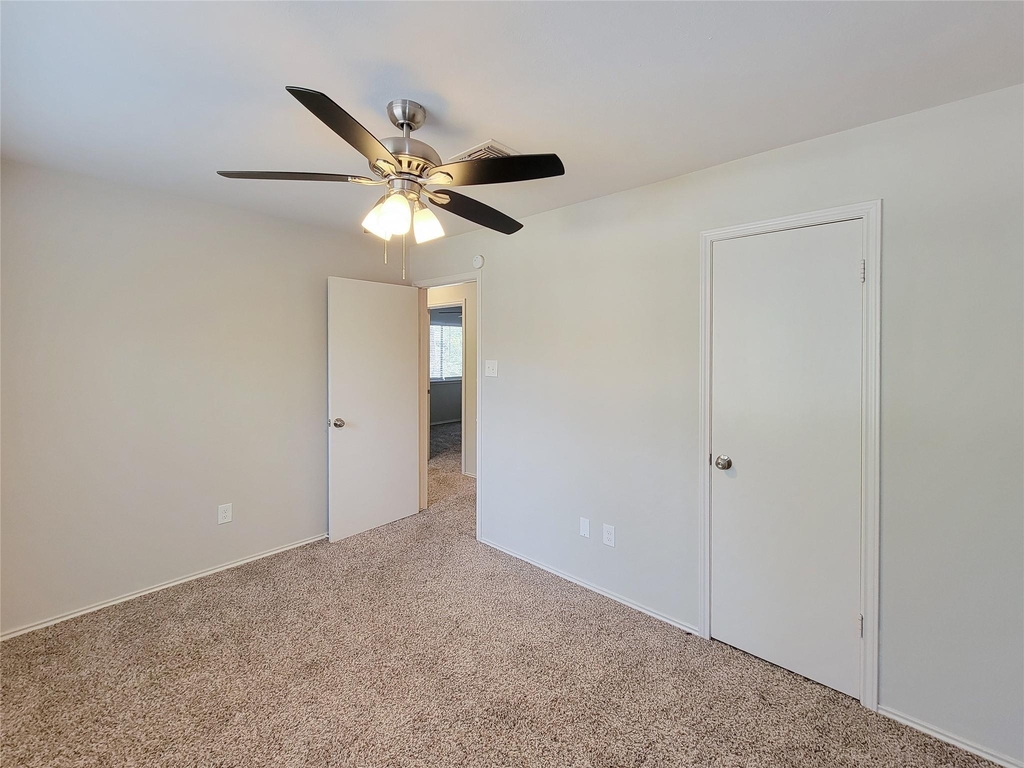 80 Fallenstone Drive - Photo 8