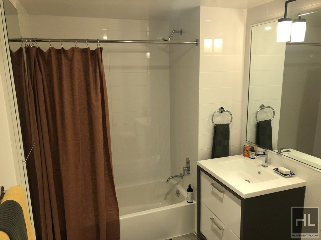 Clarkson Avenue - Photo 10