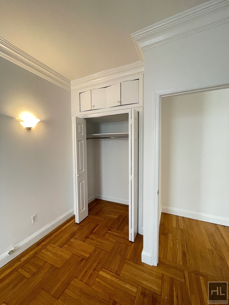 East 78 Street - Photo 5