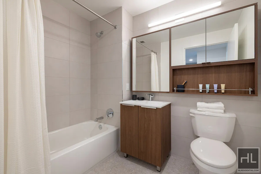 West 206th Street - Photo 5