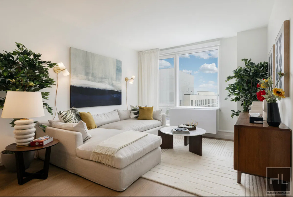 West 206th Street - Photo 4