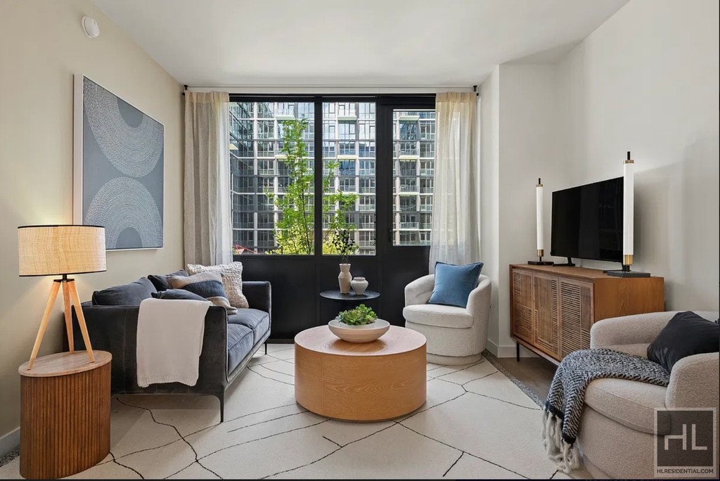 90th Avenue - Photo 1