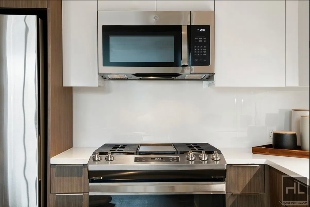 90th Avenue - Photo 5