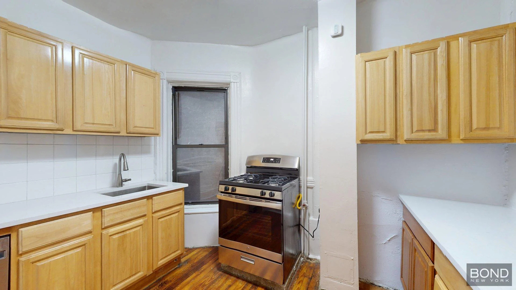 200 West 89th Street - Photo 1