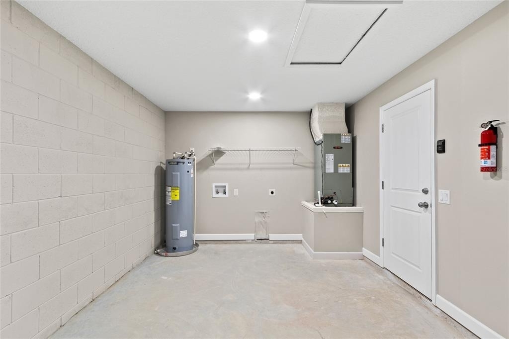 921 E Clifford Avenue - Photo 3
