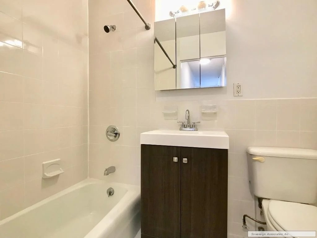 3333 Broadway - Photo 6