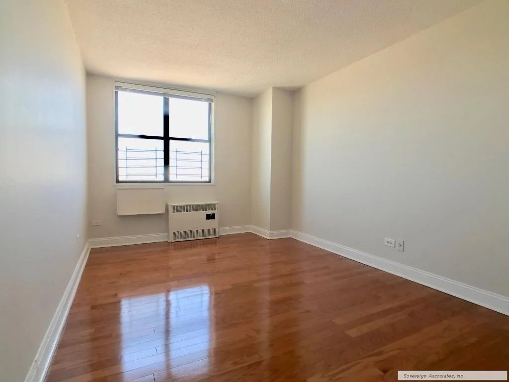 3333 Broadway - Photo 4