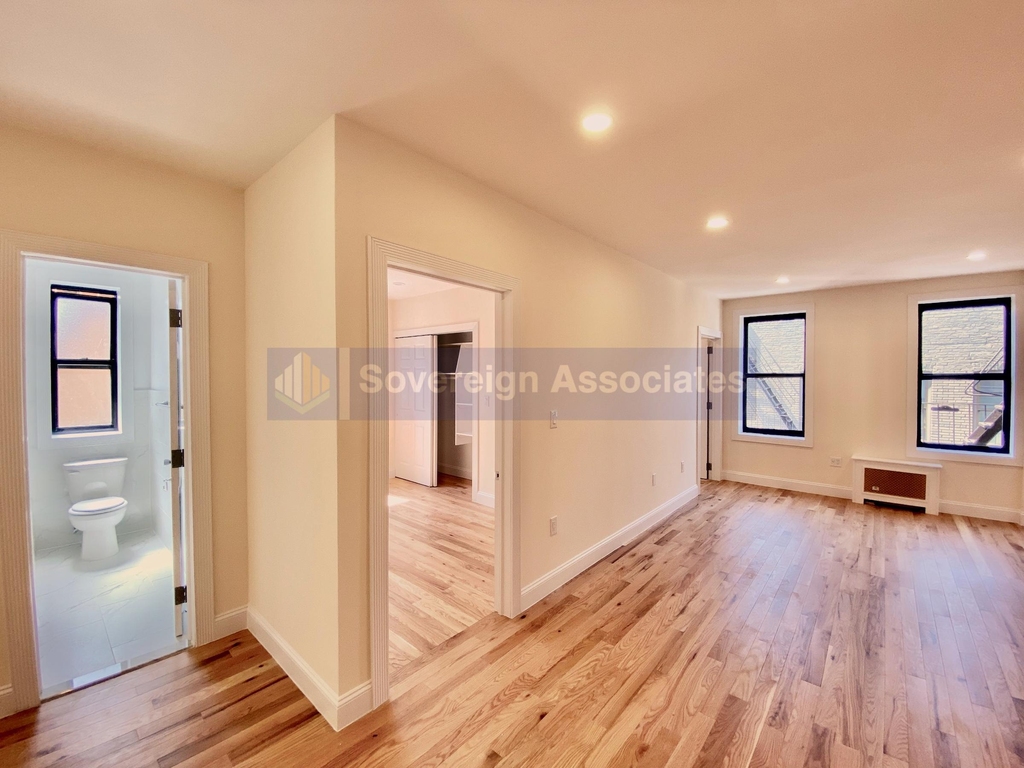 686 West 204th Street - Photo 17