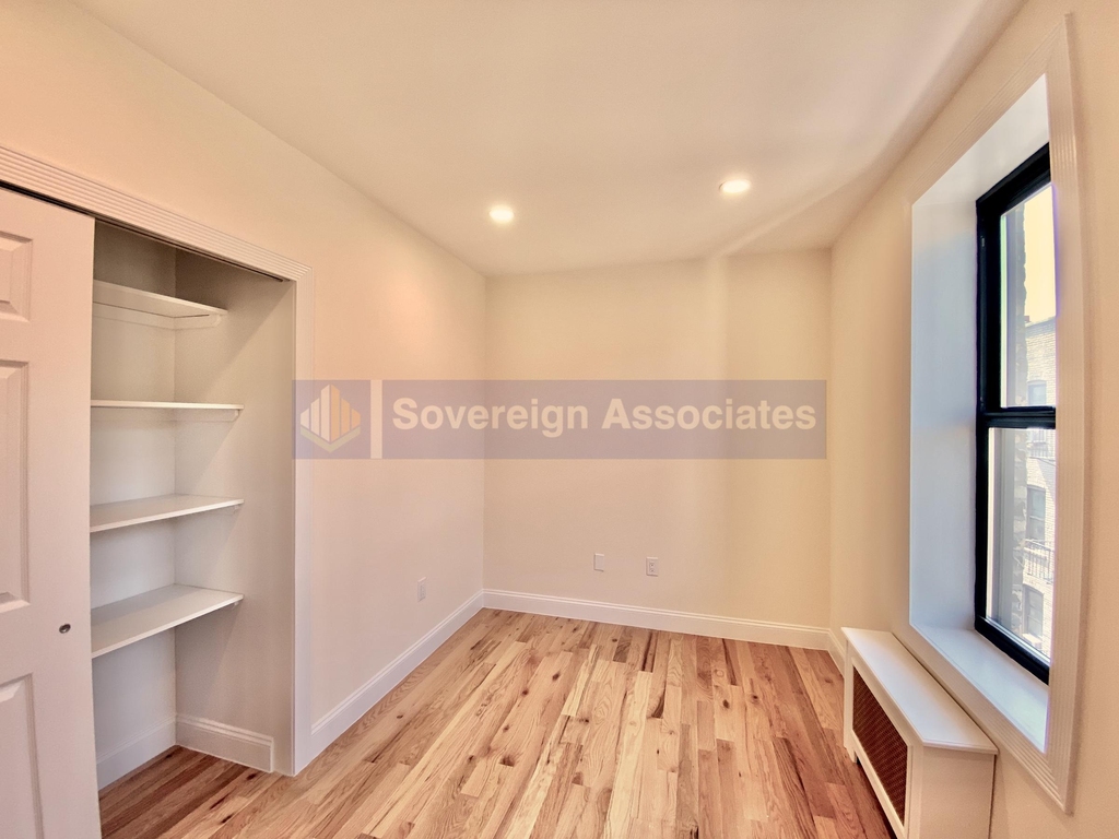 686 West 204th Street - Photo 12