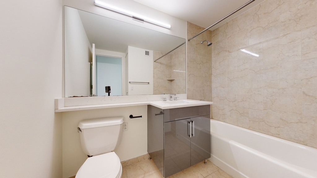 10 Hanover Square - Photo 3