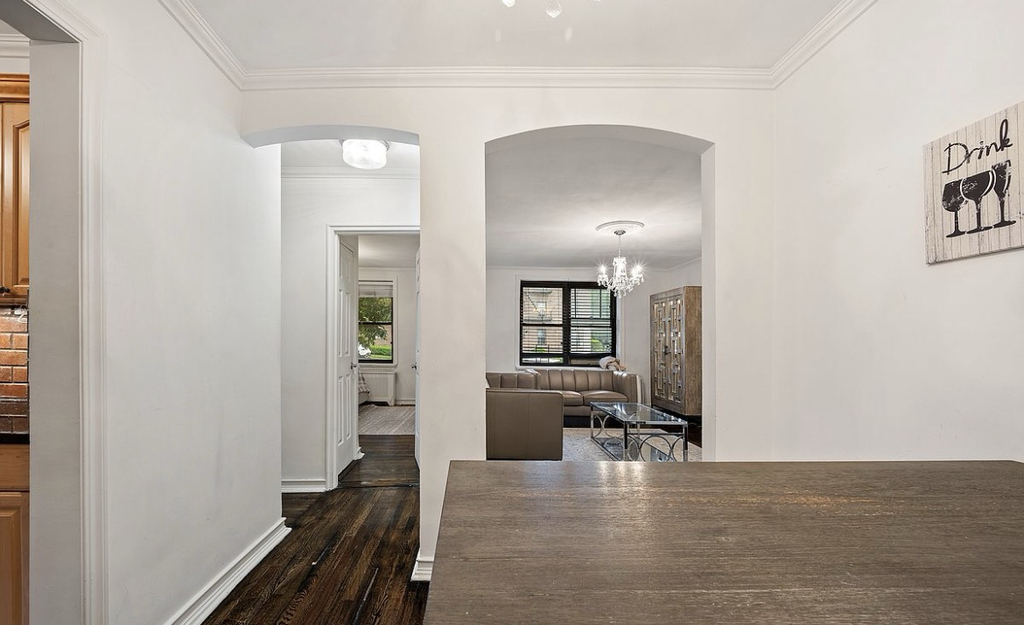 76-9 Ditmars Boulevard - Photo 7