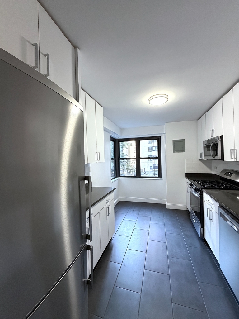East 89th Street - Photo 1