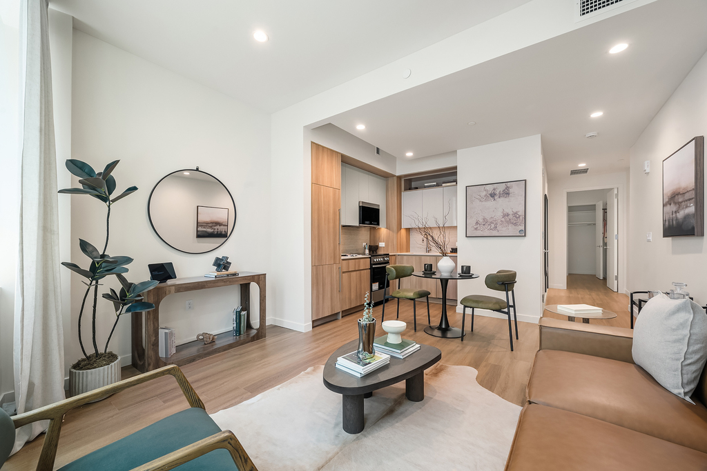 180 Pearl Street - Photo 1