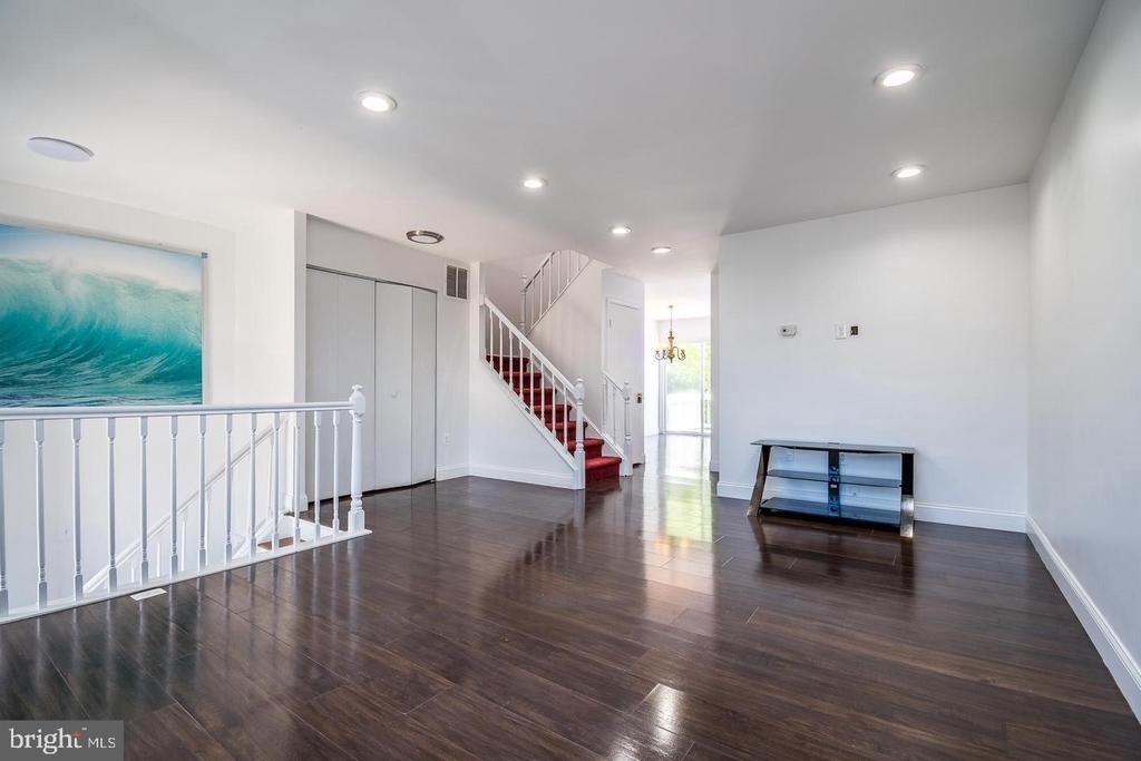 8308 Shady Grove Circle - Photo 32