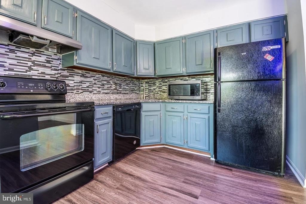 8308 Shady Grove Circle - Photo 24