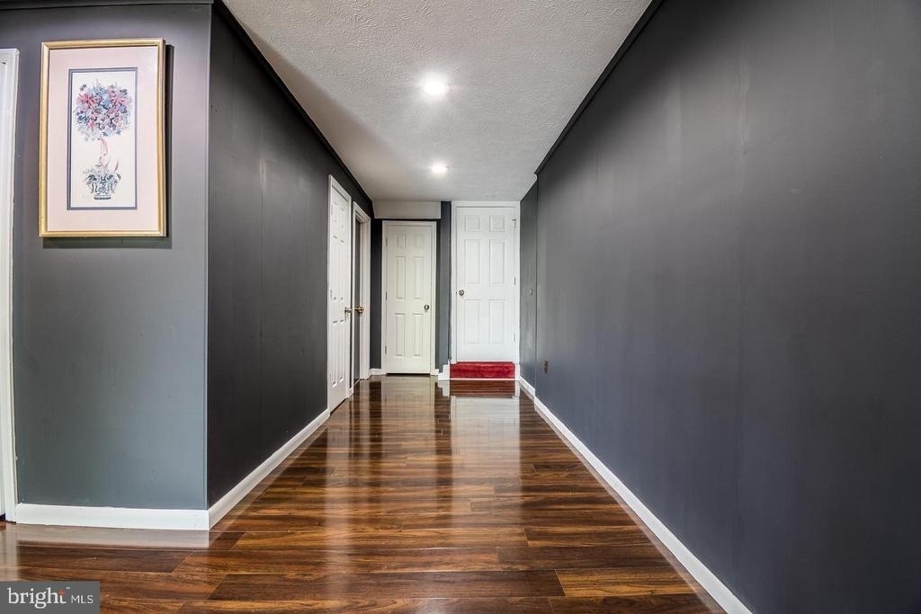 8308 Shady Grove Circle - Photo 9