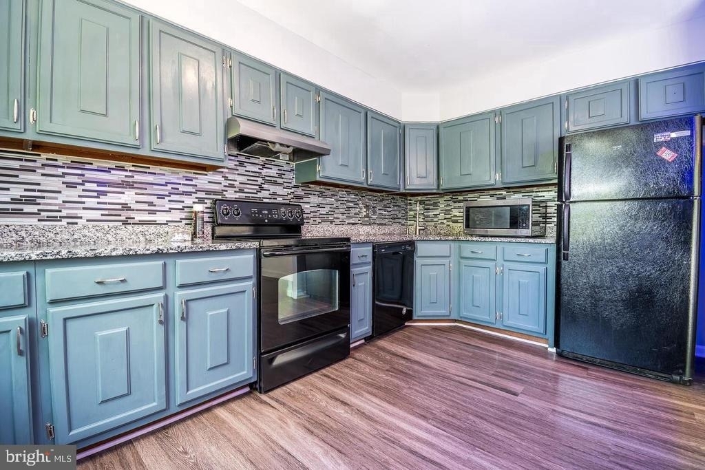8308 Shady Grove Circle - Photo 22