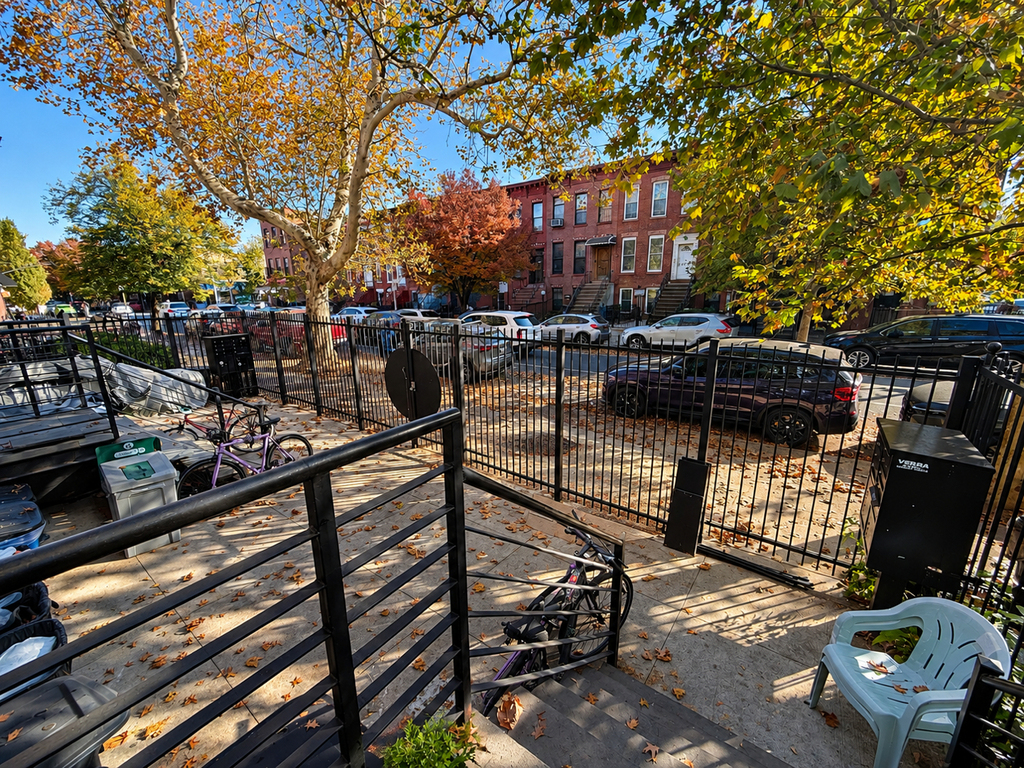 1265 Herkimer Street - Photo 11