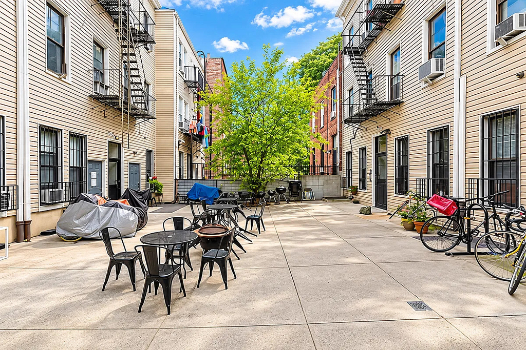 292 Harman Street - Photo 13