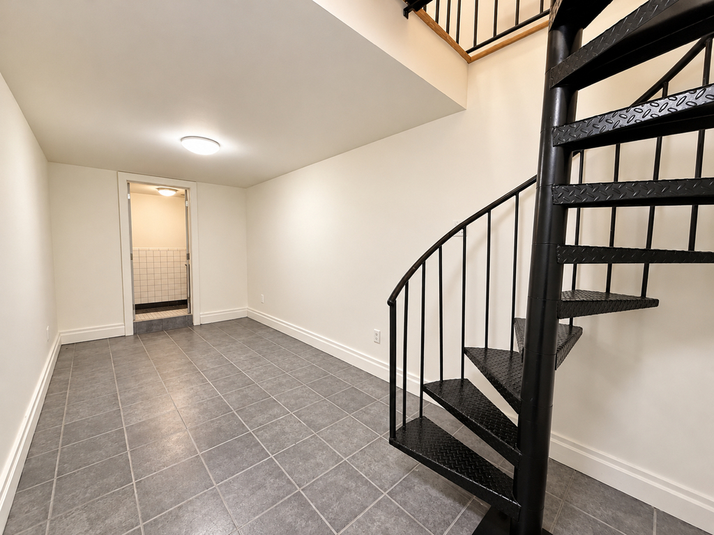 292 Harman Street - Photo 9