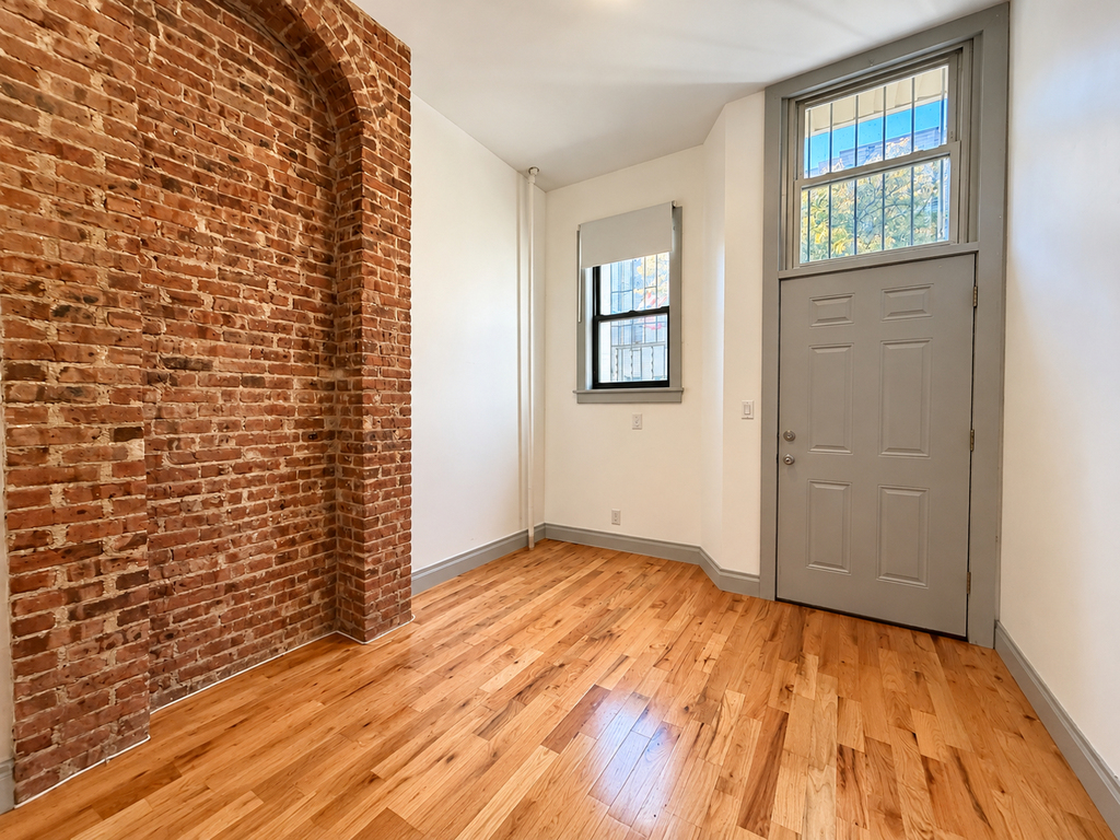 292 Harman Street - Photo 1