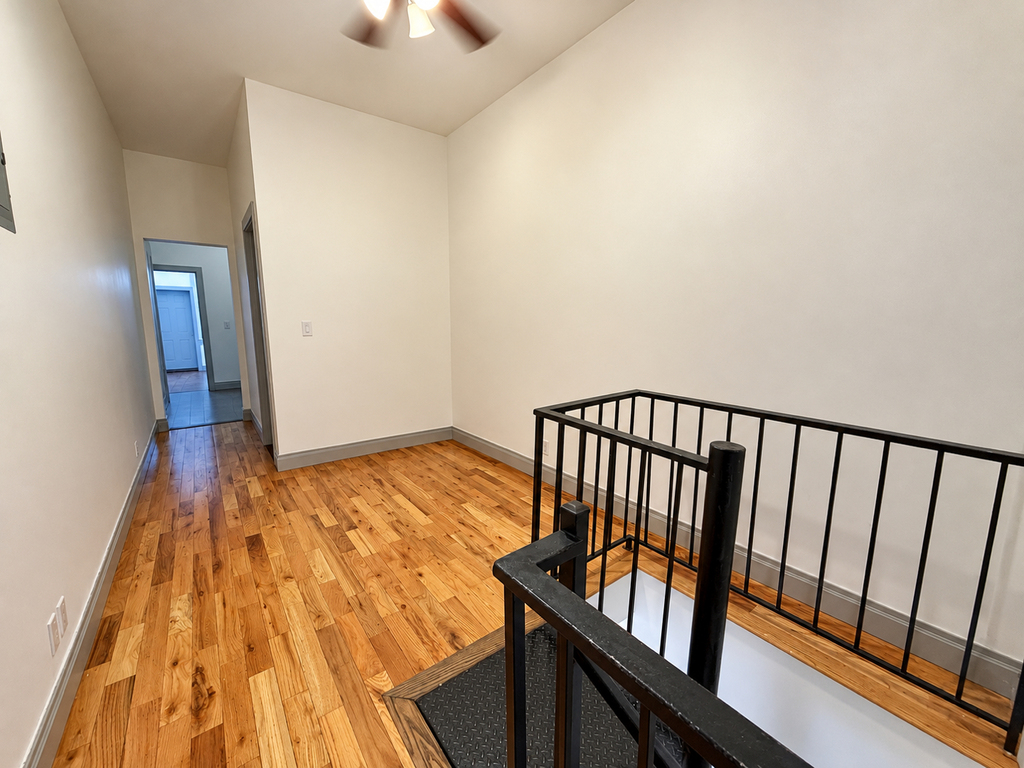 292 Harman Street - Photo 4