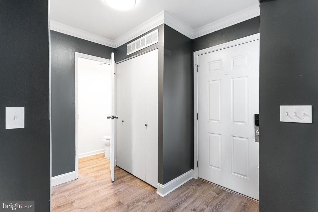 352 Hawthorne Street - Photo 15