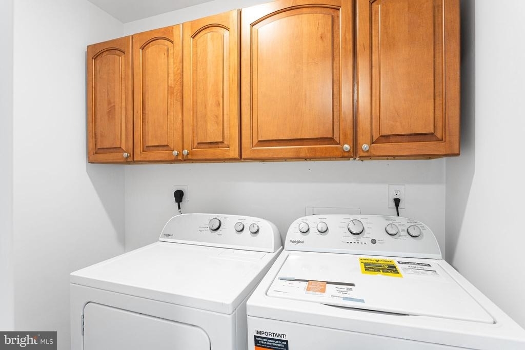 352 Hawthorne Street - Photo 23