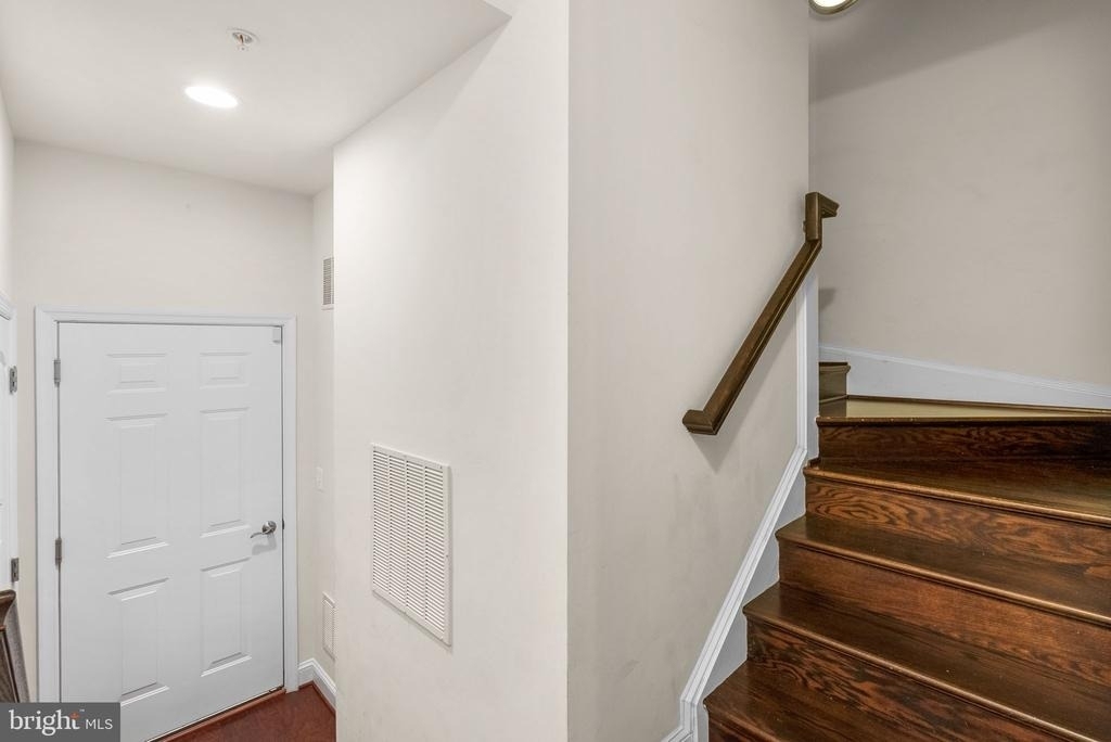 11212 Chase Street - Photo 3