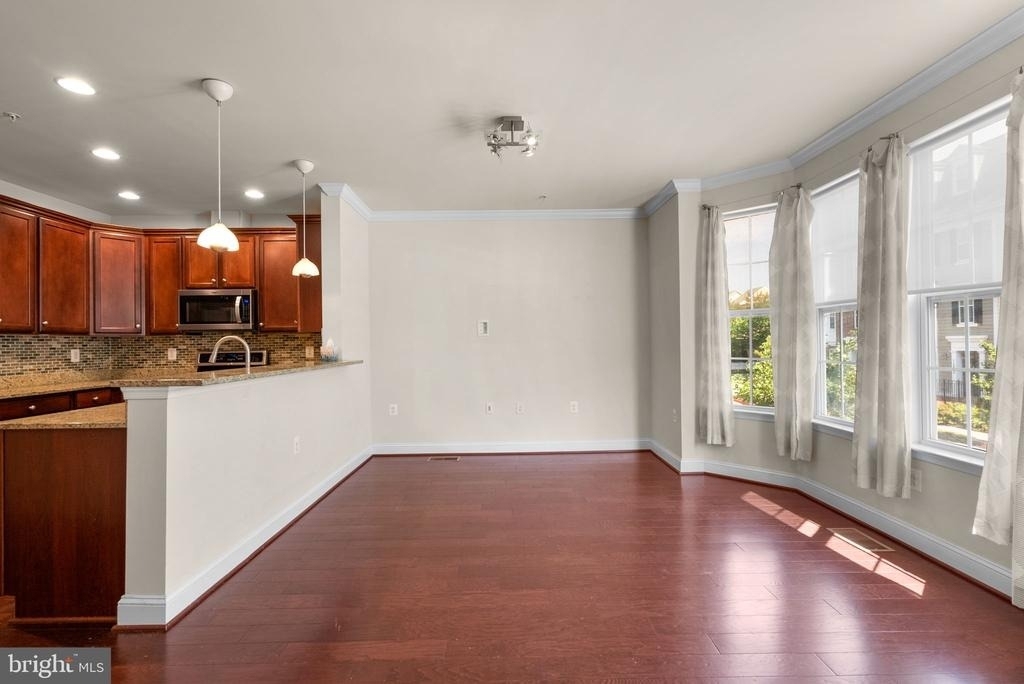 11212 Chase Street - Photo 5