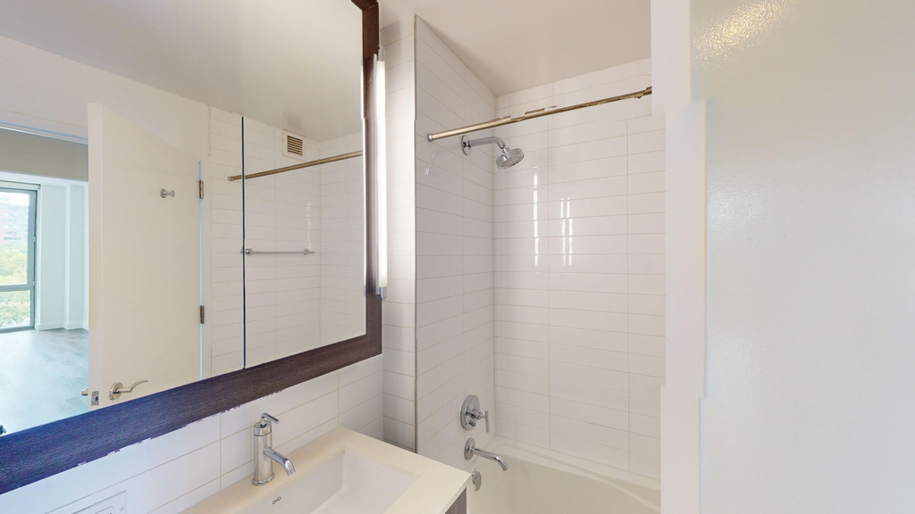 808 Columbus Ave - Photo 4