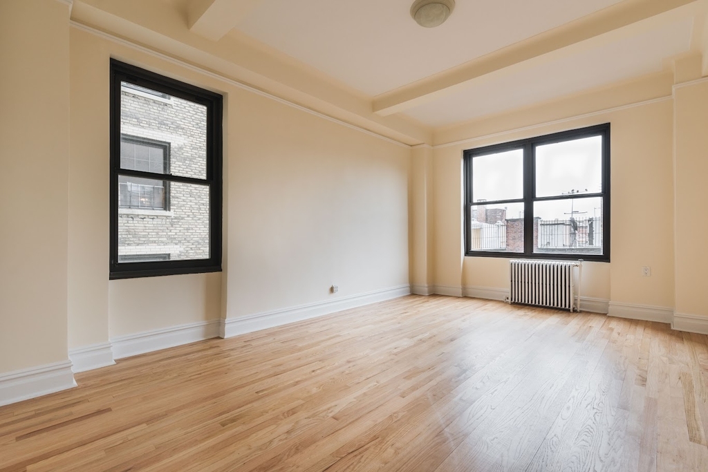 2nd Ave - Photo 10
