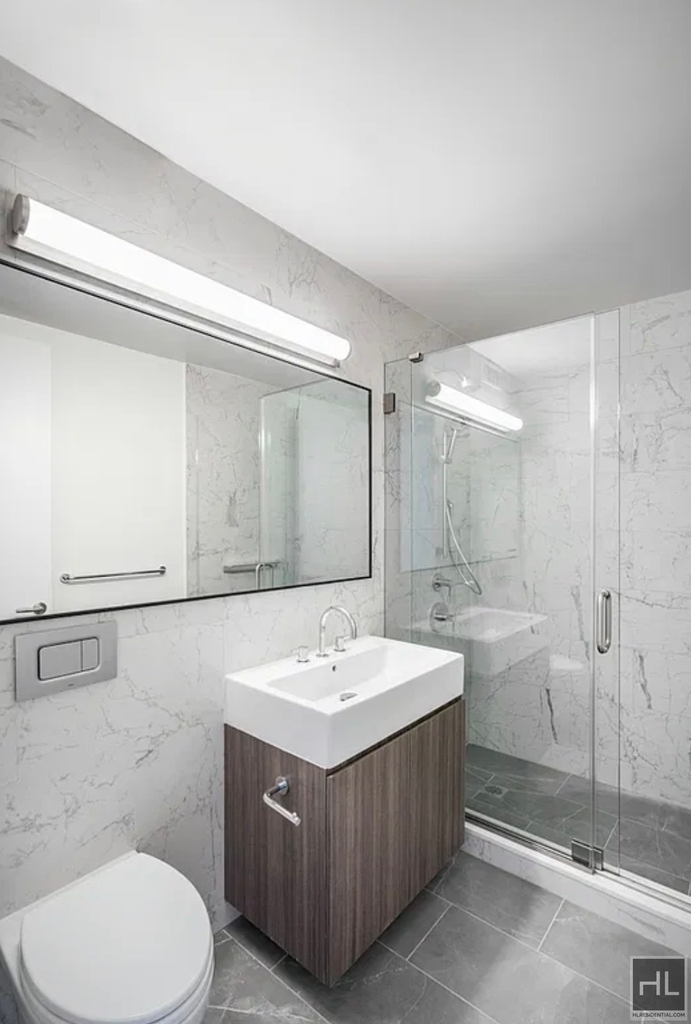 East 72nd Street - Photo 7