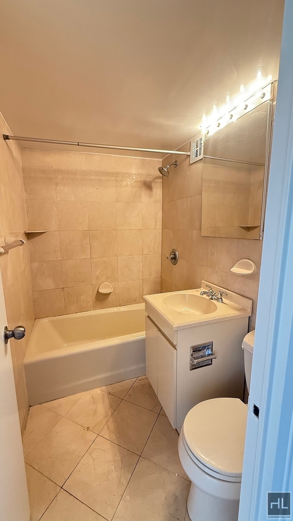 East 63 Street - Photo 1