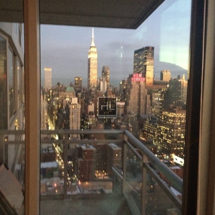 West 37th Street - Photo 3