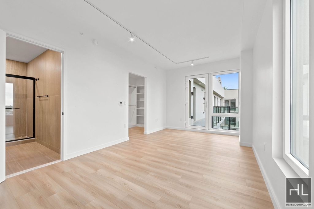 St Marks Place - Photo 4