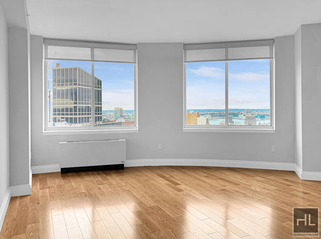 6th Avenue - Photo 1