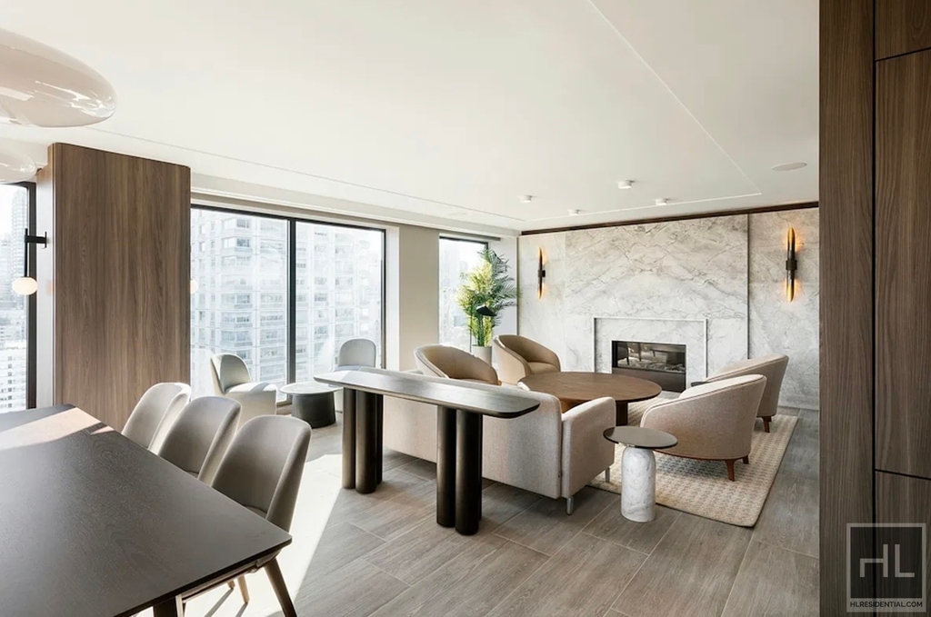 East 72nd Street - Photo 12