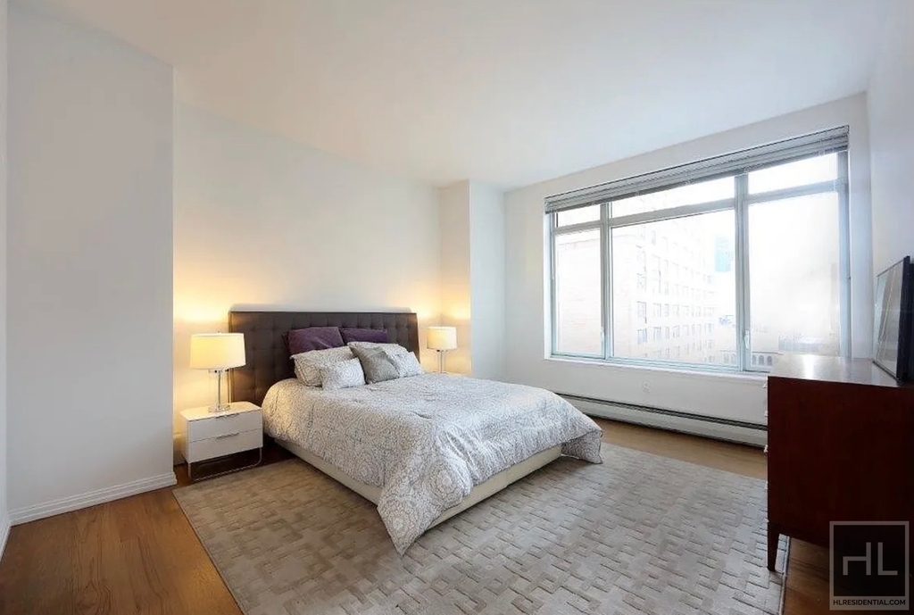 East 59 Street - Photo 6