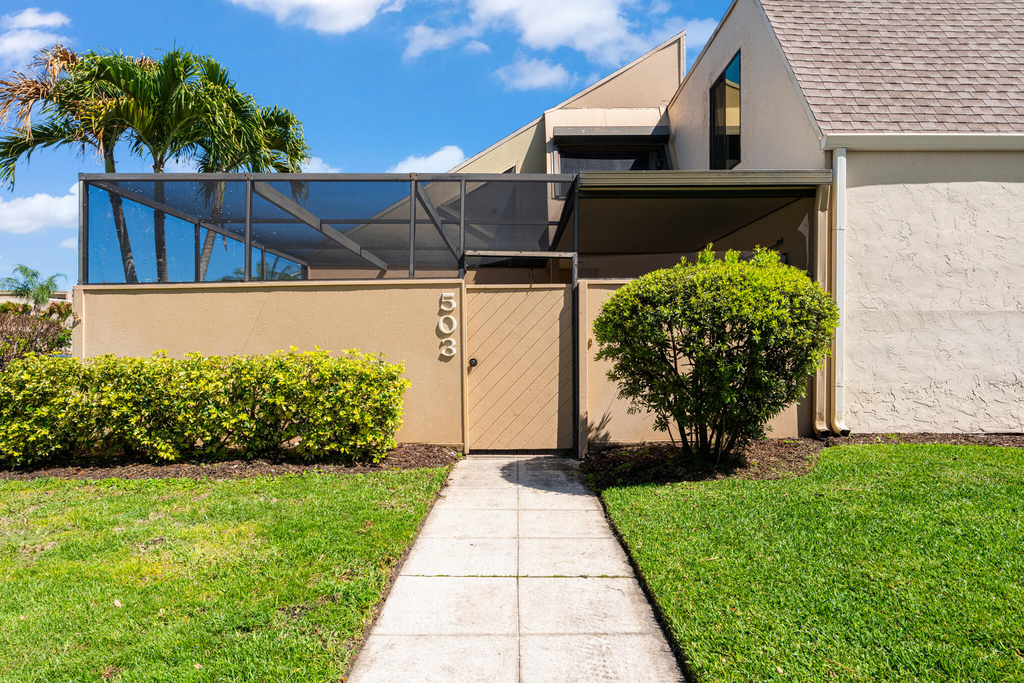 1100 Se Mitchell Avenue - Photo 1