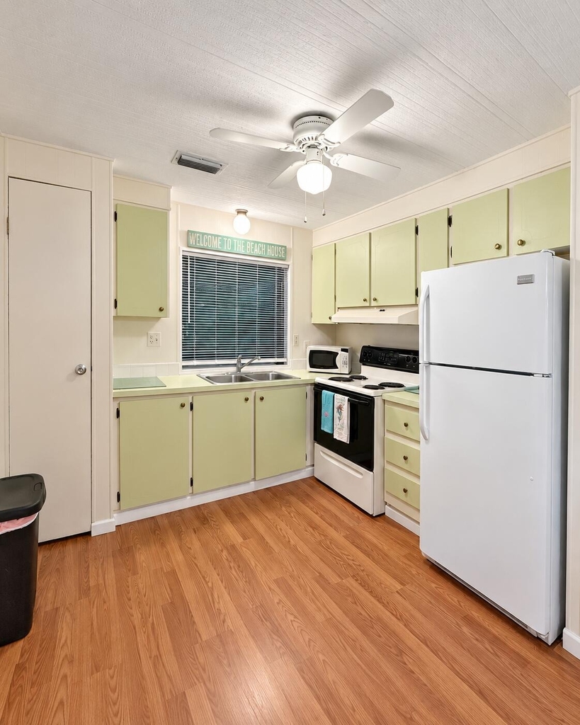 600 Lexington Street - Photo 4