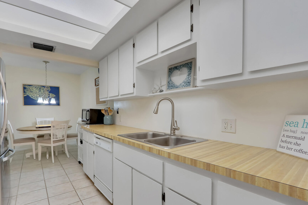 2051 Ne Ocean Boulevard - Photo 7