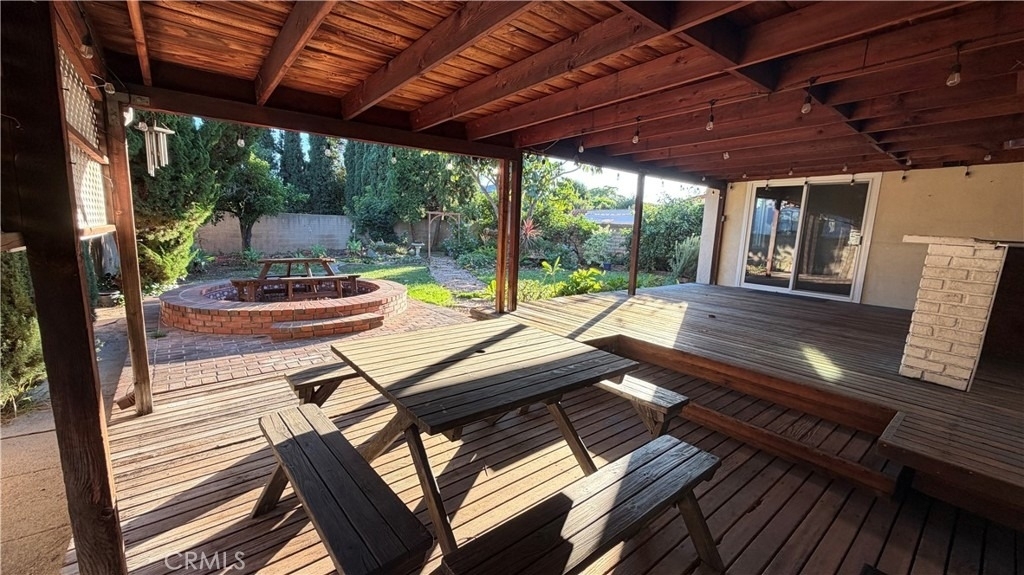 470 Walnut - Photo 8