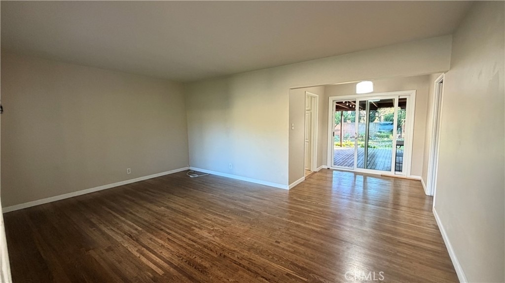 470 Walnut - Photo 1