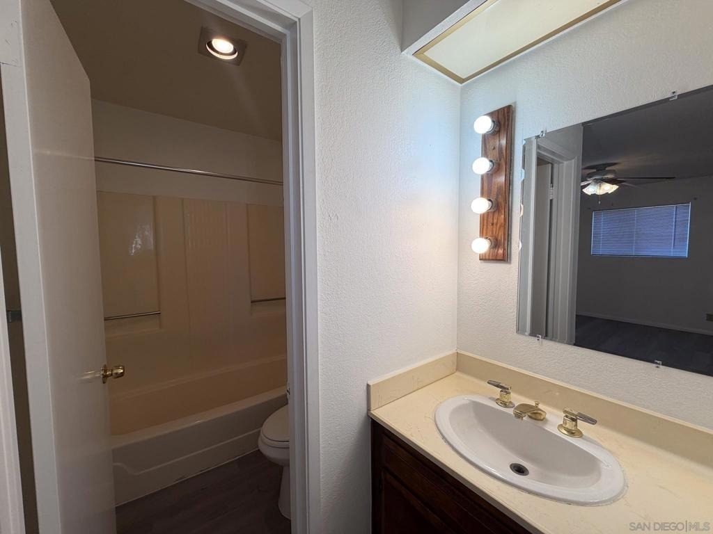2577 Buena Vista Ave - Photo 8