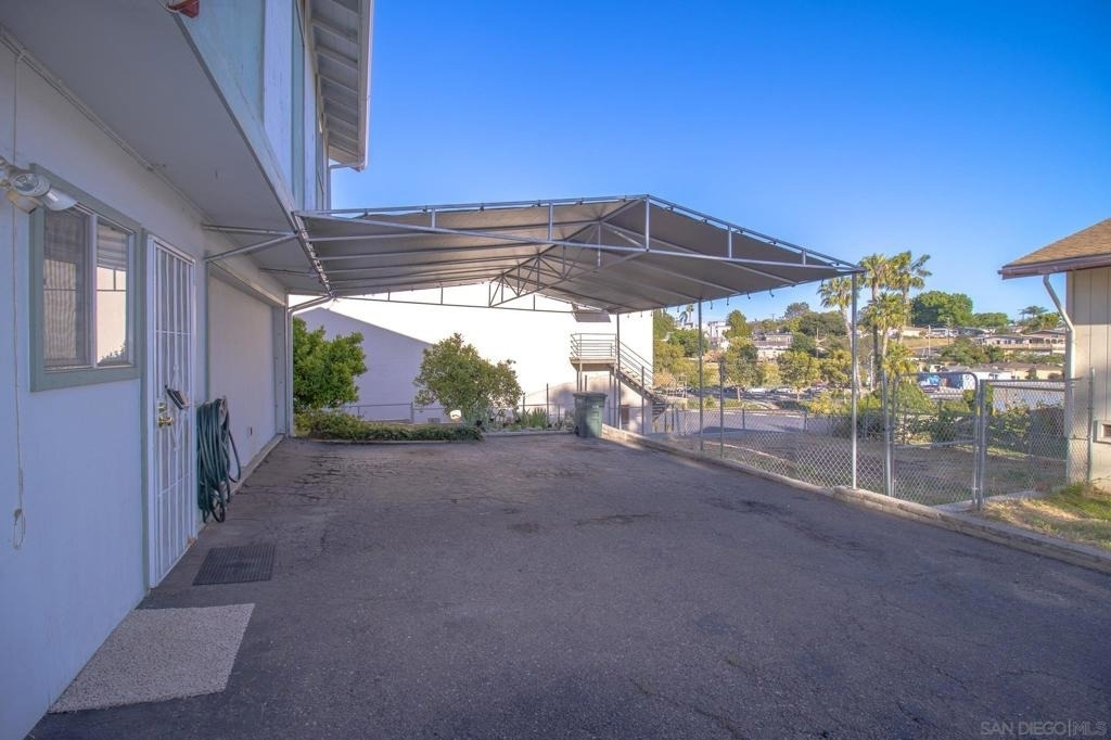 2577 Buena Vista Ave - Photo 1