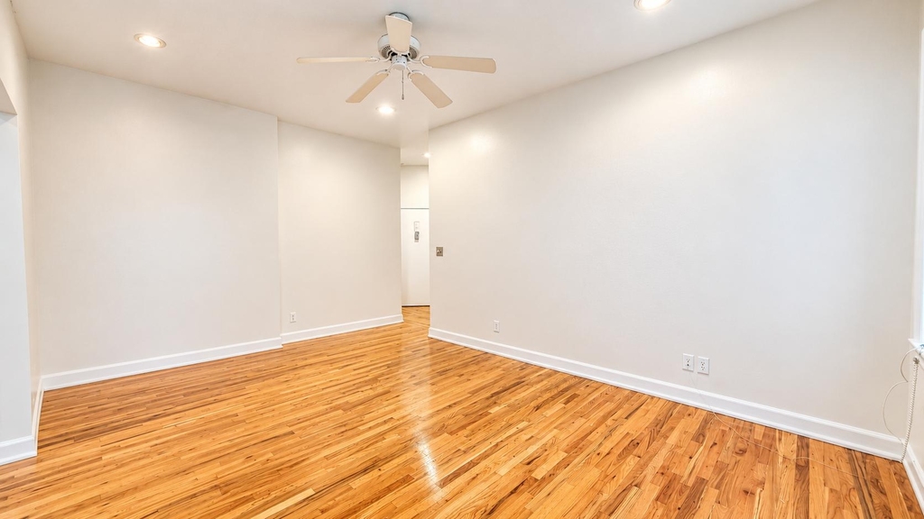320 Wadsworth Avenue - Photo 1