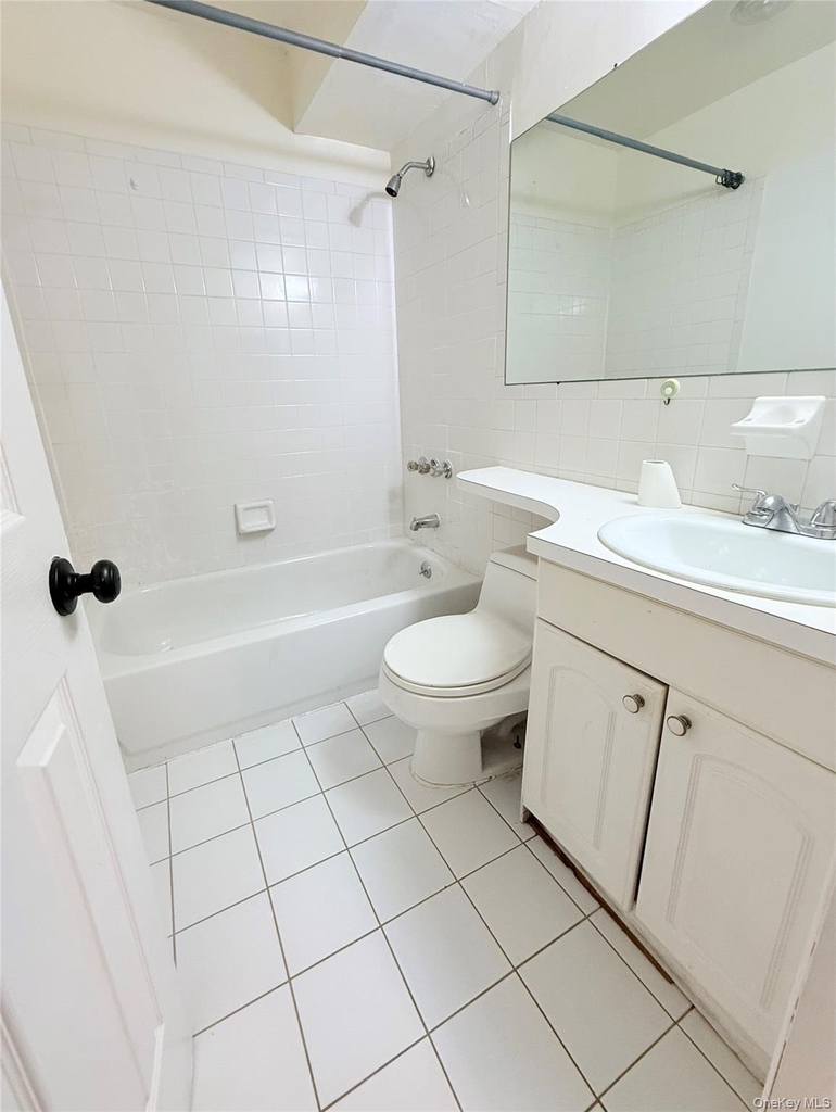 3207 Leavitt Street - Photo 5